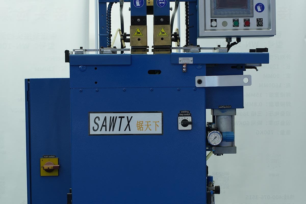 1732754208842997.jpg 02.jpg